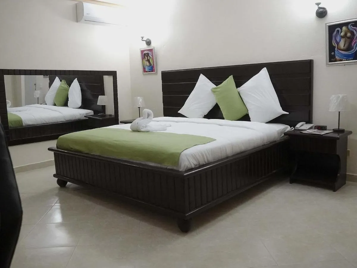 ***  La Pepiniere Hotel Petionville Haiti