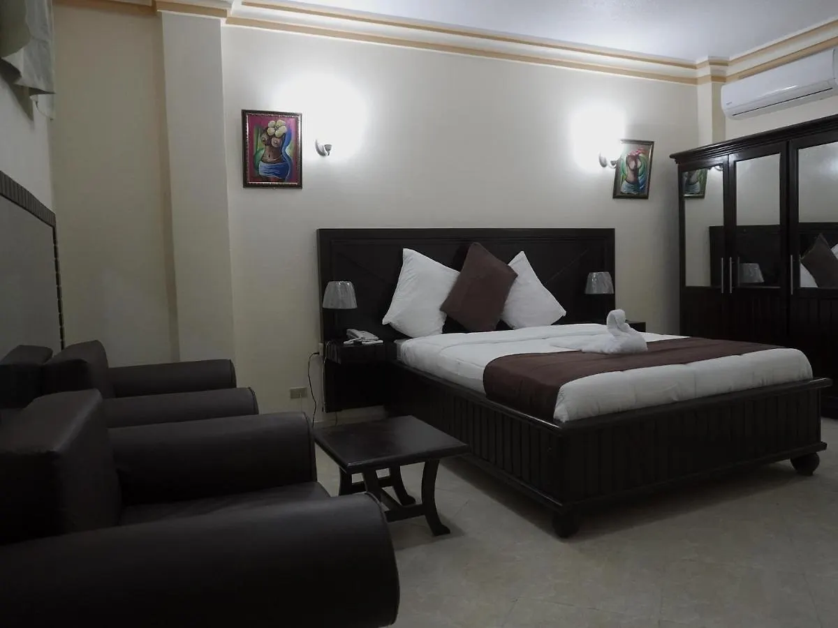 La Pepiniere Hotel Petionville